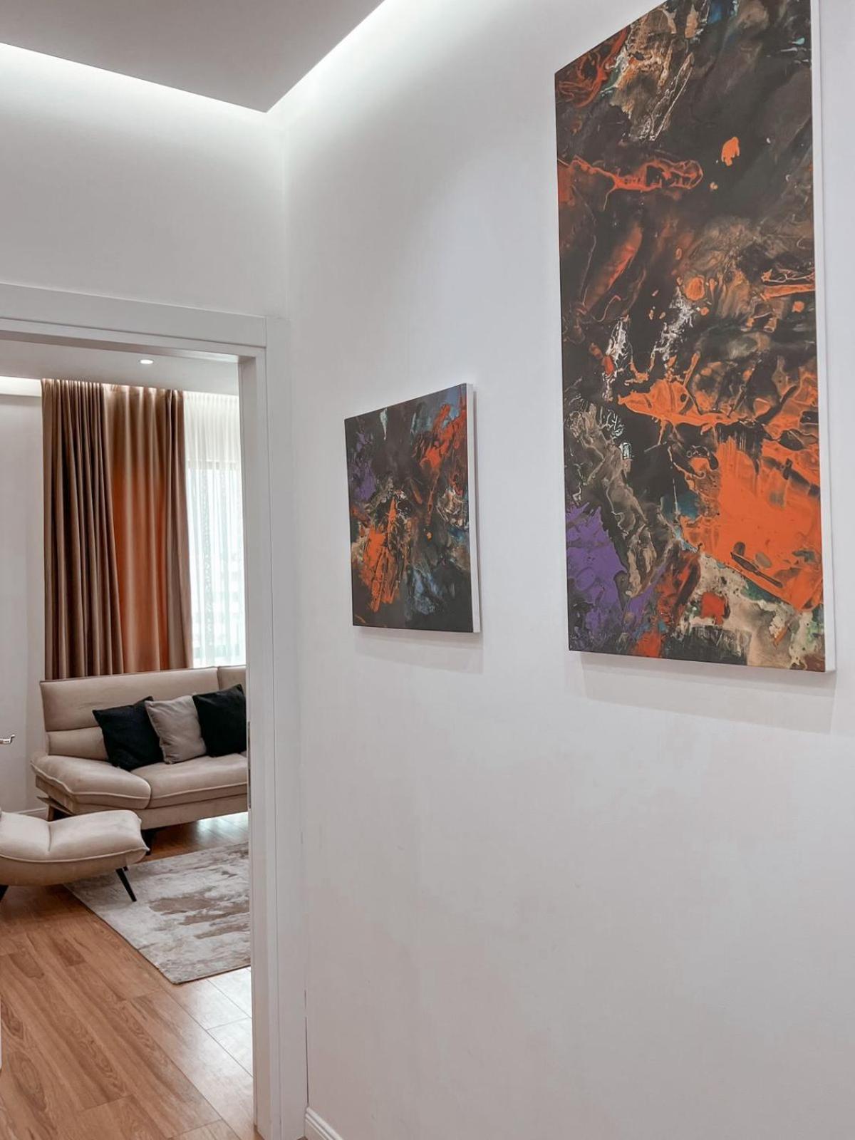 Lux Apartment At Arlis Tirana Eksteriør billede
